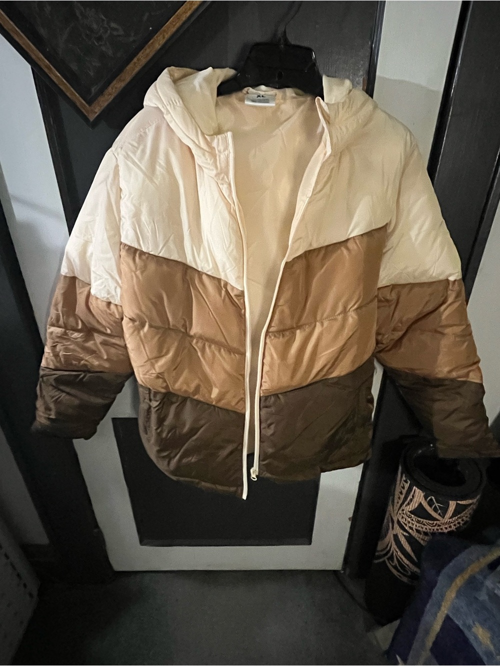 Neutral Colorblock Hooded Puffer Jacket in Cream, Tan & Brown (tub#6)